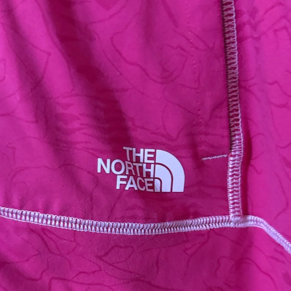 The North Face Women's Vibrant Pink Vapor Wick Zip-up Jacket - Picture 2 of 12